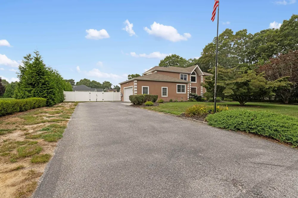 8 Clayton Drive Seaville, NJ 08230