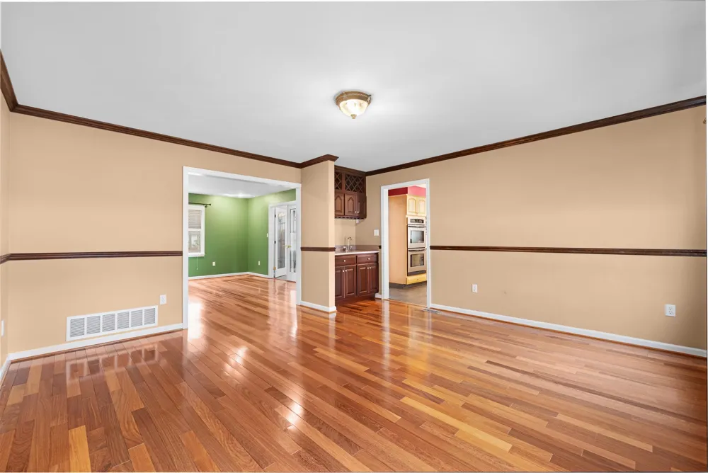 8 Clayton Drive Seaville, NJ 08230
