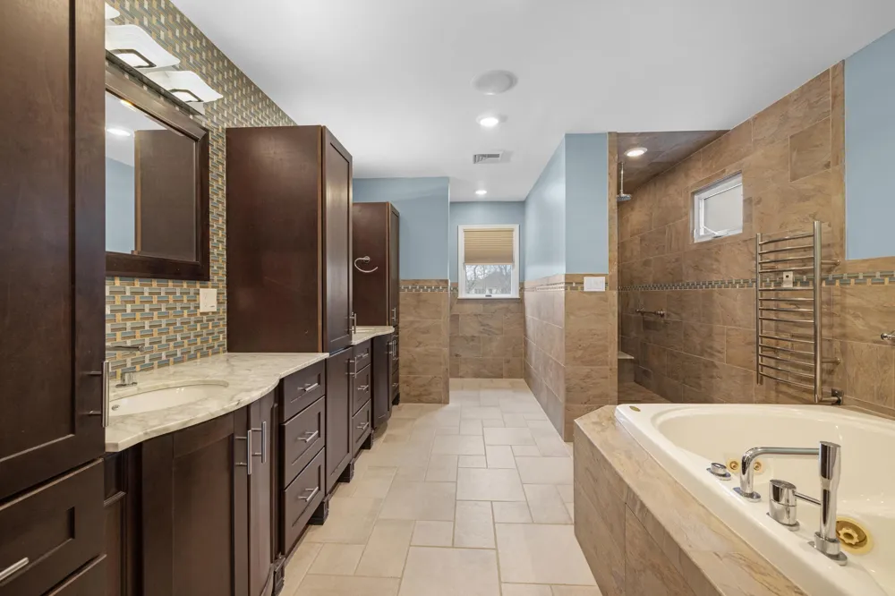 8 Clayton Drive Seaville, NJ 08230