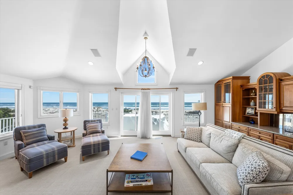 1 106th Street Stone Harbor, NJ 08247