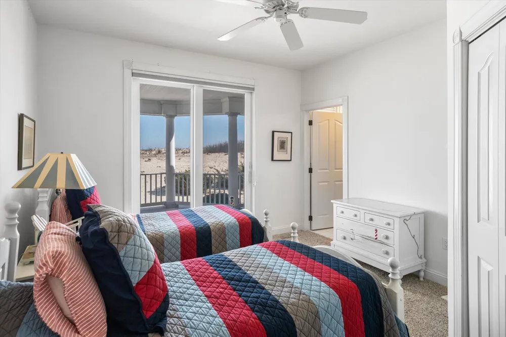 1 106th Street Stone Harbor, NJ 08247