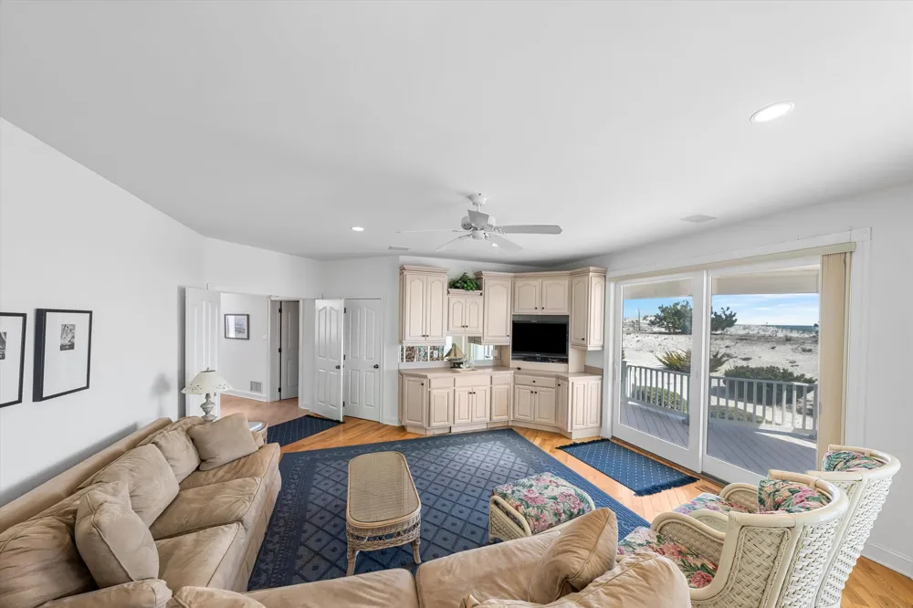 1 106th Street Stone Harbor, NJ 08247