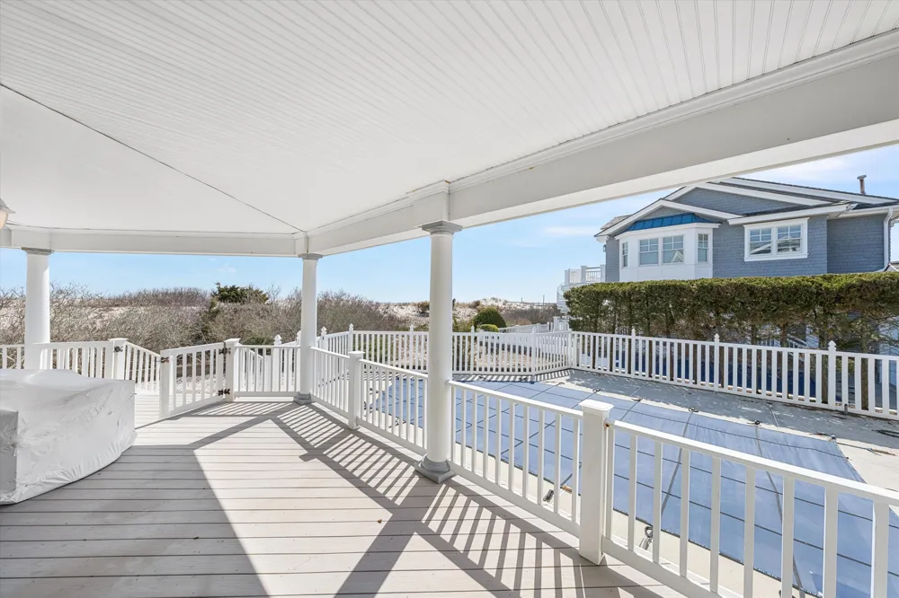 1 106th Street Stone Harbor, NJ 08247