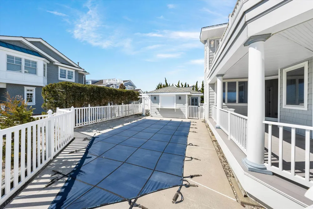 1 106th Street Stone Harbor, NJ 08247