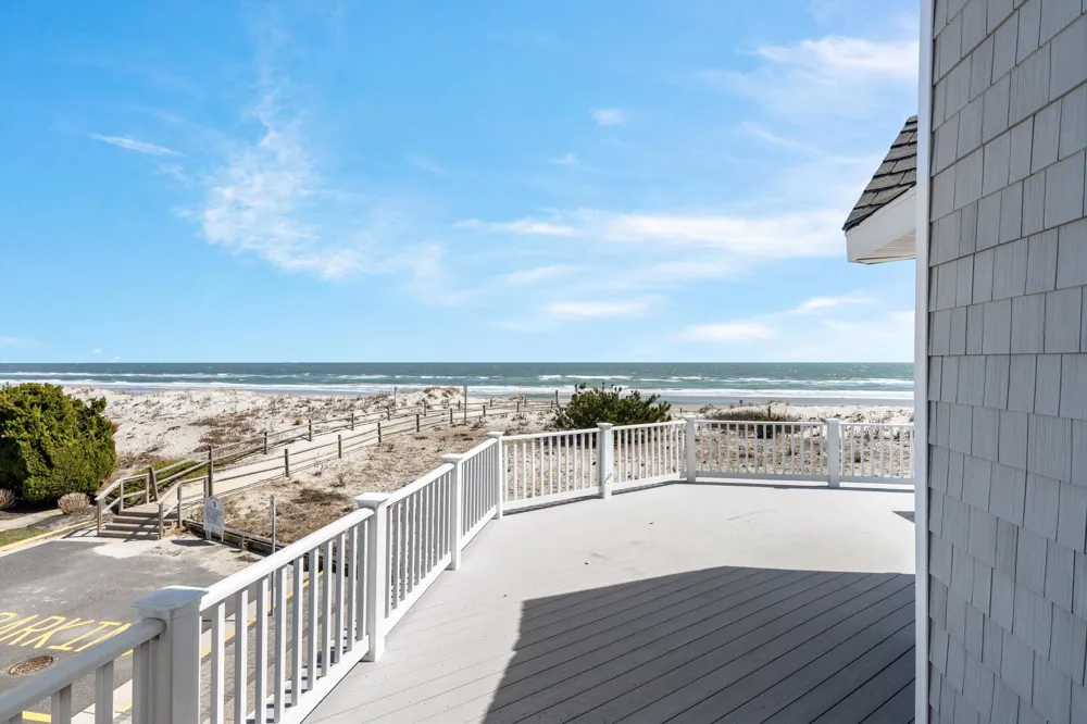 1 106th Street Stone Harbor, NJ 08247
