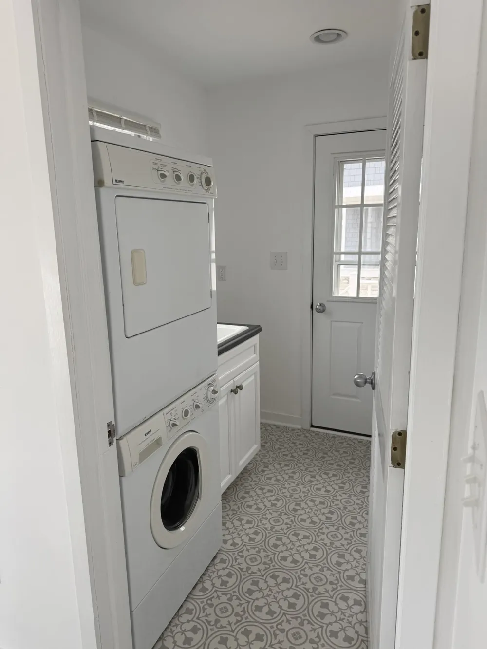 154 98th "Existing Cottage" Street Stone Harbor, NJ 08247