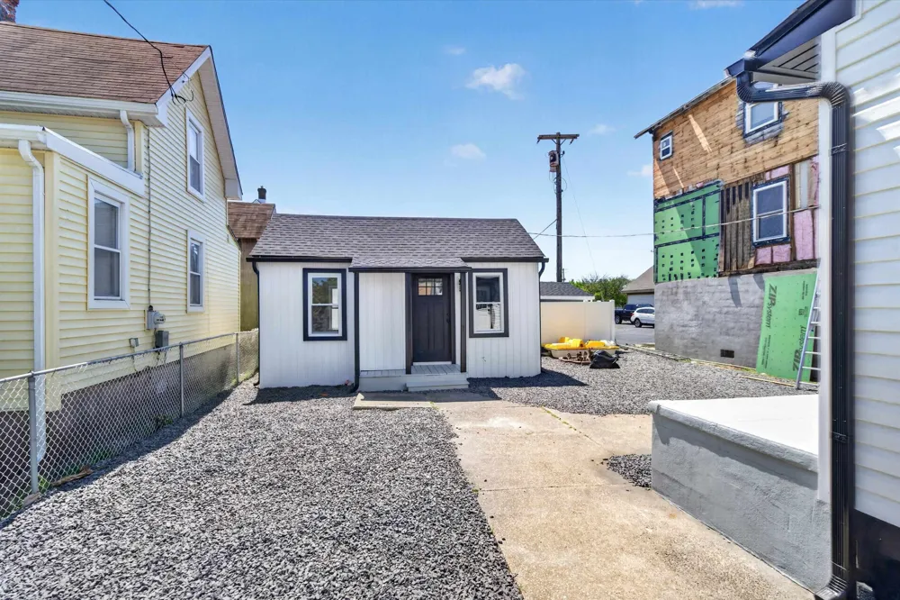 112 E Montgomery Avenue Wildwood, NJ 08260