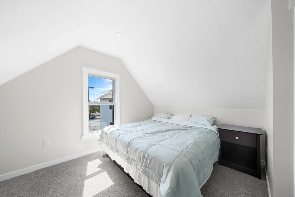 112 E Montgomery Avenue Wildwood, NJ 08260