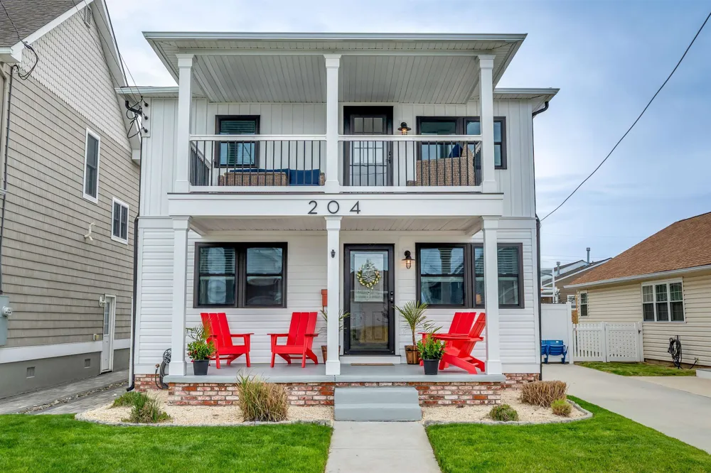 204 E Hollywood Avenue Wildwood Crest, NJ 08260