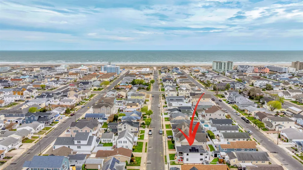 204 E Hollywood Avenue Wildwood Crest, NJ 08260