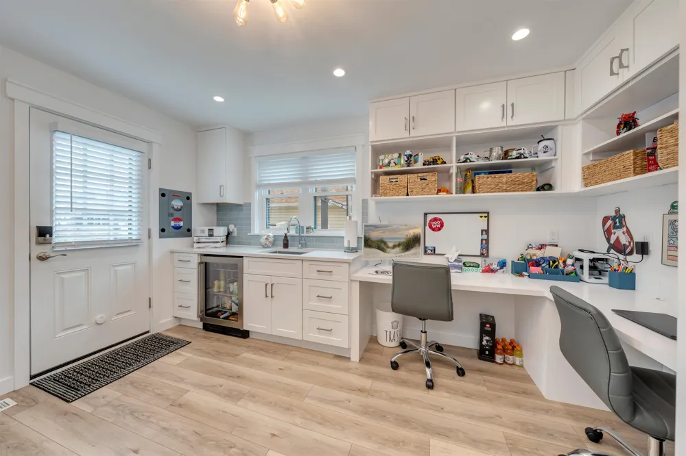 204 E Hollywood Avenue Wildwood Crest, NJ 08260