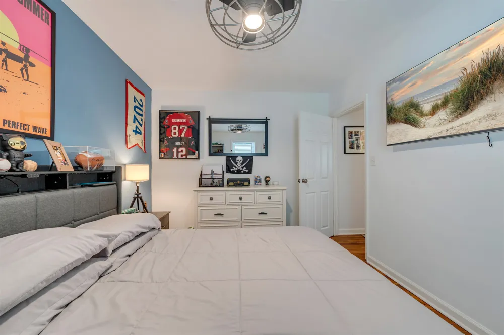 204 E Hollywood Avenue Wildwood Crest, NJ 08260