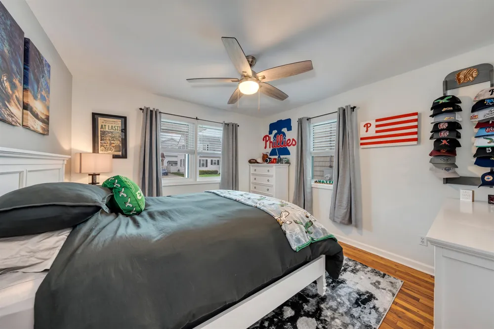204 E Hollywood Avenue Wildwood Crest, NJ 08260