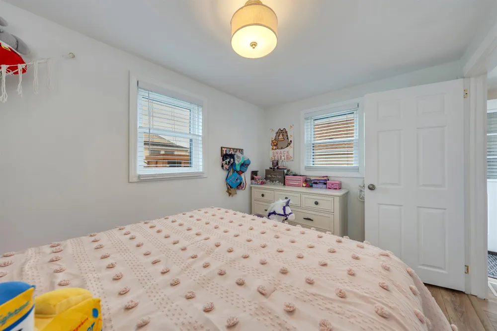 204 E Hollywood Avenue Wildwood Crest, NJ 08260