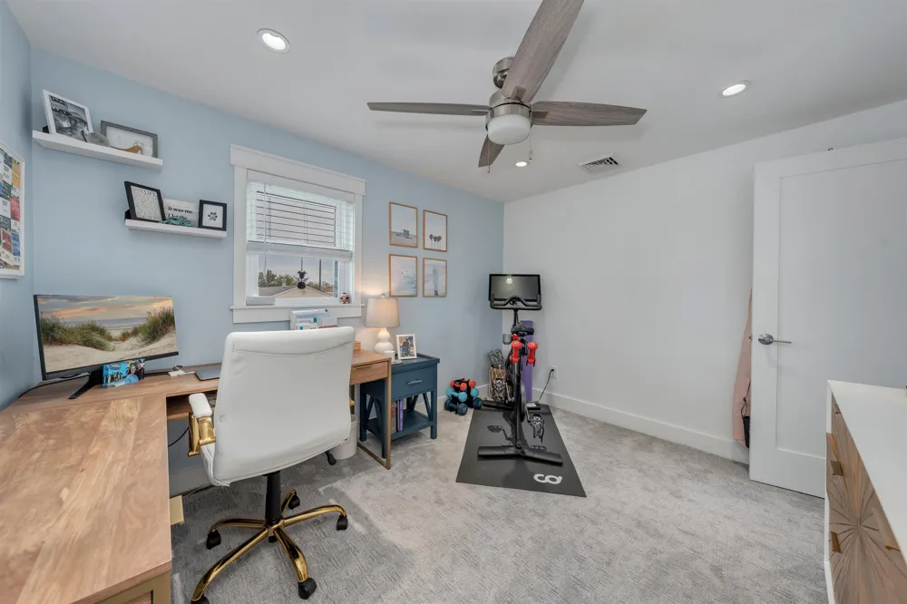 204 E Hollywood Avenue Wildwood Crest, NJ 08260
