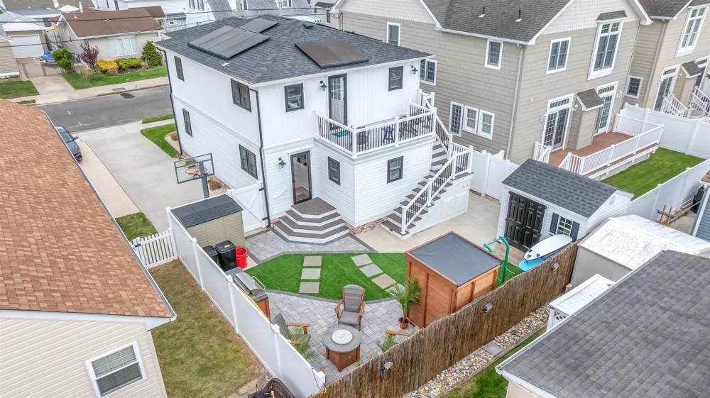 204 E Hollywood Avenue Wildwood Crest, NJ 08260