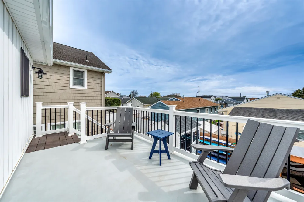 204 E Hollywood Avenue Wildwood Crest, NJ 08260