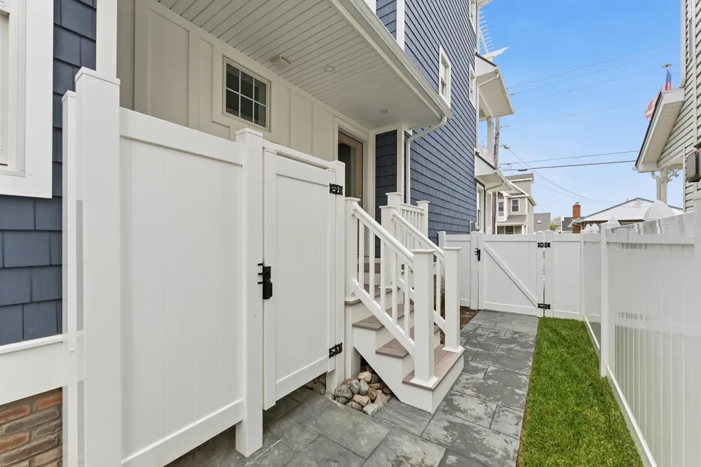 120 E Syracuse Avenue Wildwood Crest, NJ 08260