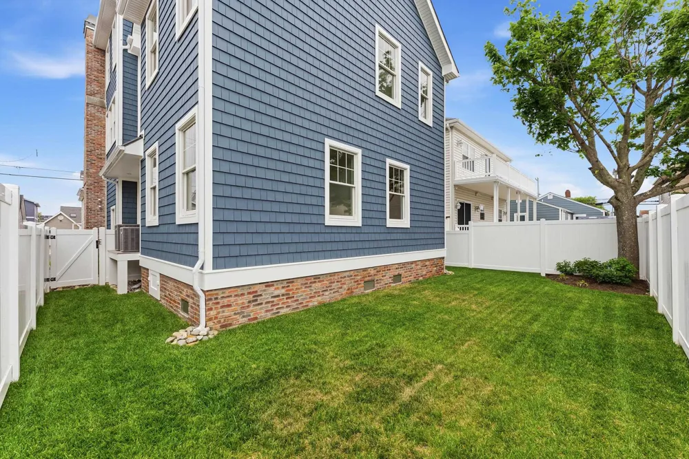 120 E Syracuse Avenue Wildwood Crest, NJ 08260