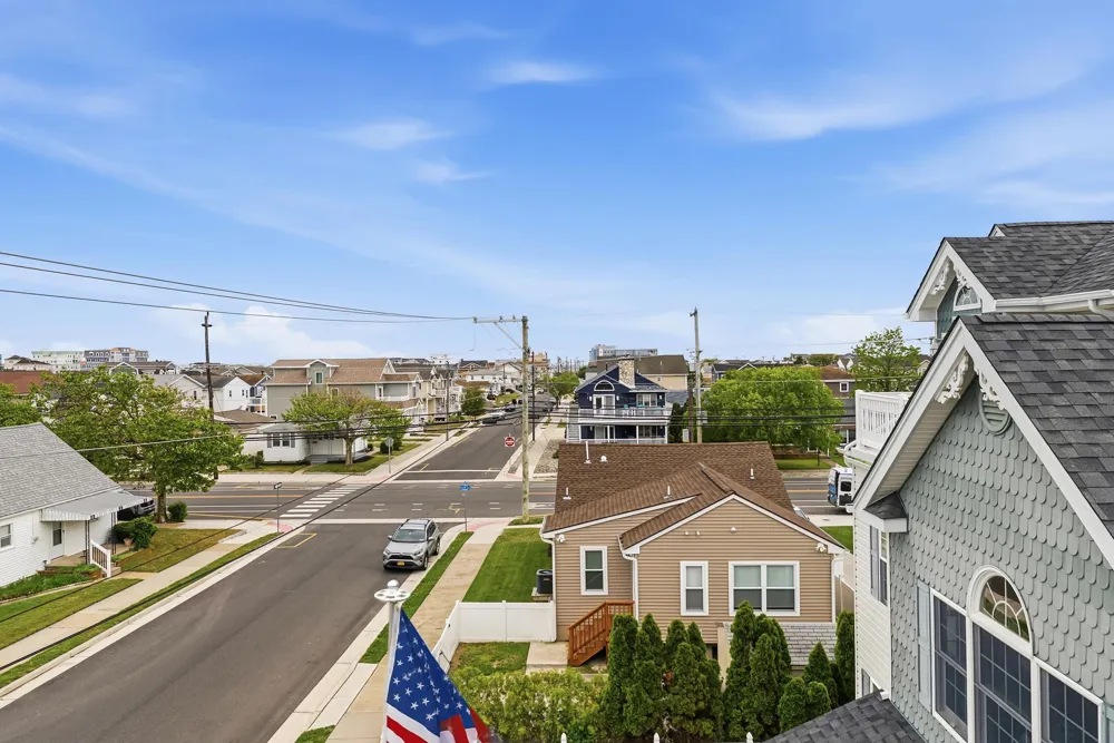 120 E Syracuse Avenue Wildwood Crest, NJ 08260