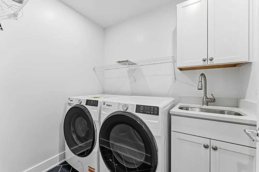 120 E Syracuse Avenue Wildwood Crest, NJ 08260