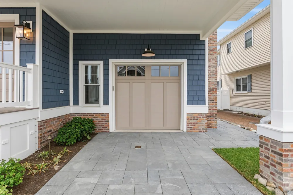 120 E Syracuse Avenue Wildwood Crest, NJ 08260
