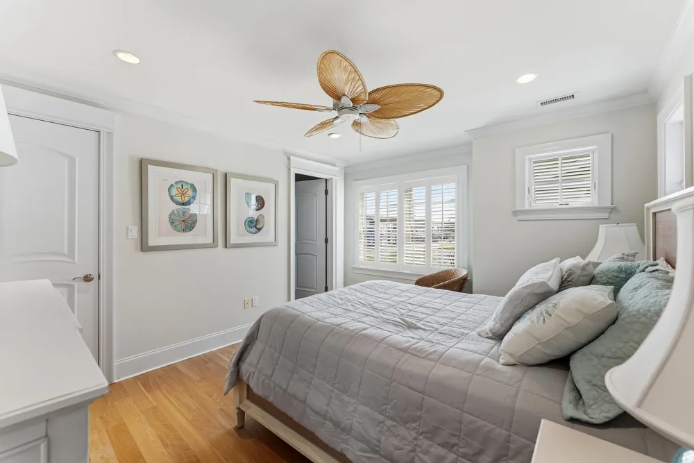 203 118th Street Stone Harbor, NJ 08247