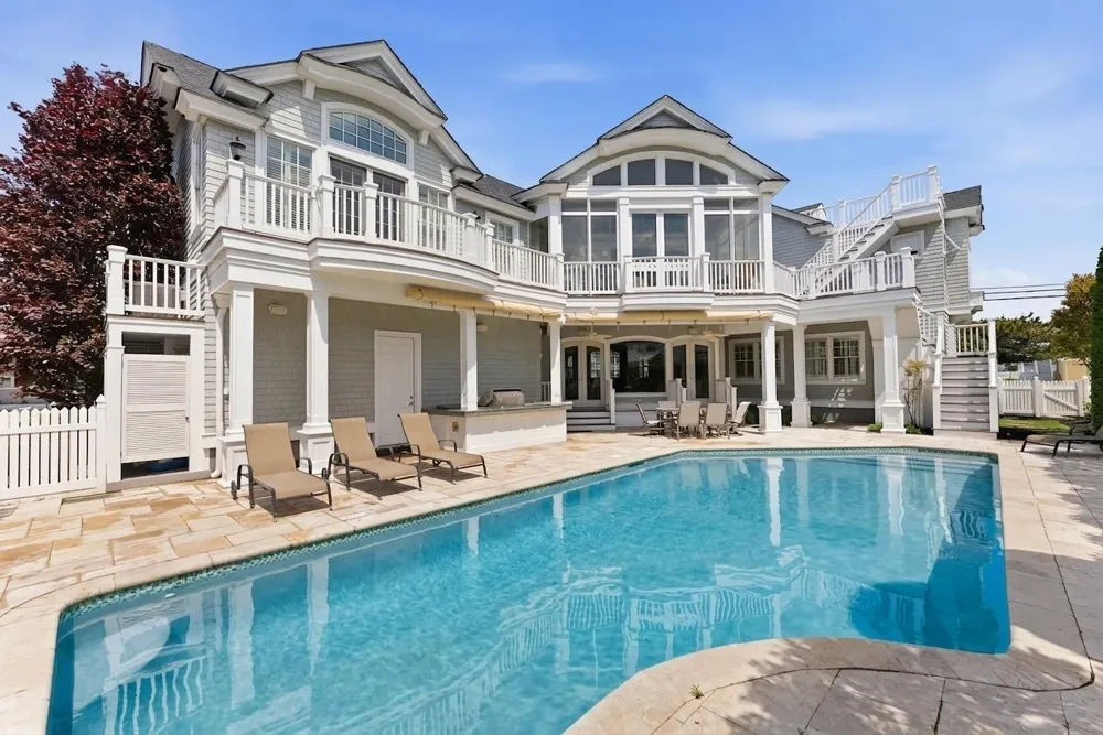 203 118th Street Stone Harbor, NJ 08247