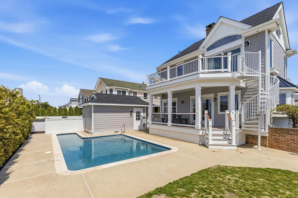 100 107th Street Stone Harbor, NJ 08247