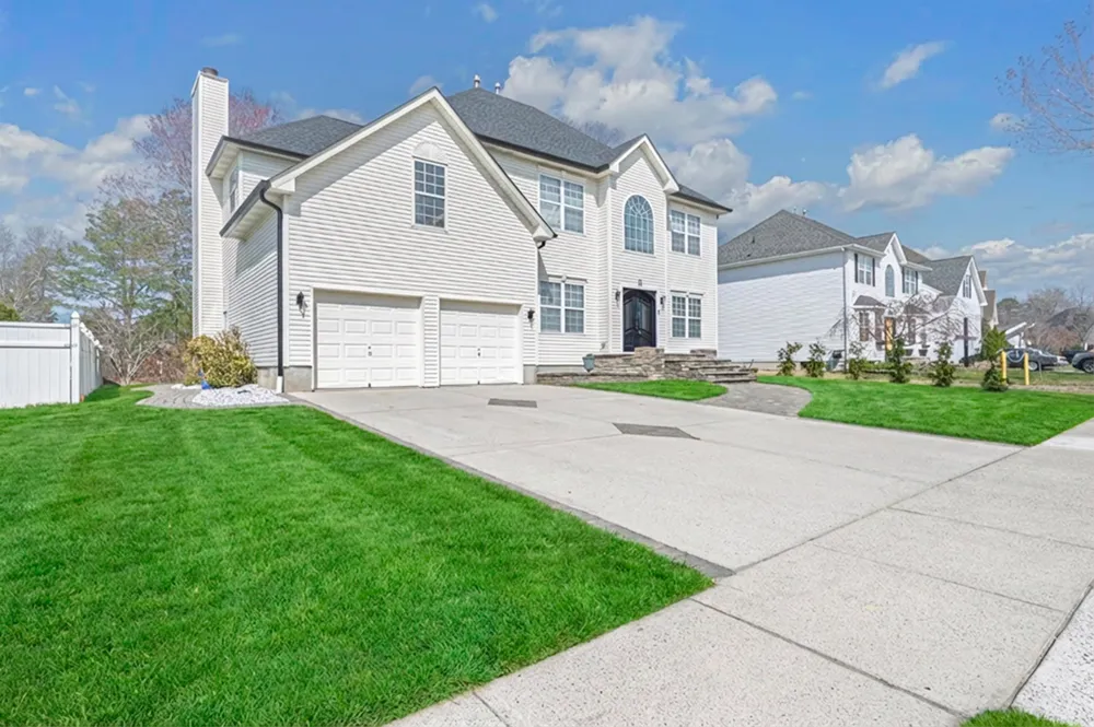 11 Chancellor Park Drive Mays Landing, NJ 08330