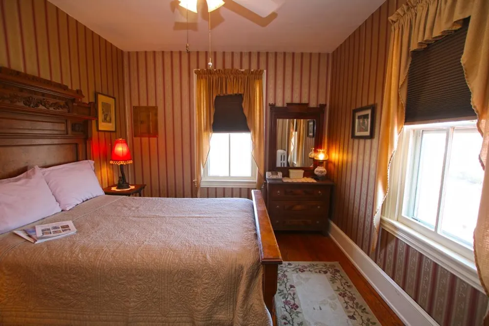 933 Washington Street Cape May, NJ 08204