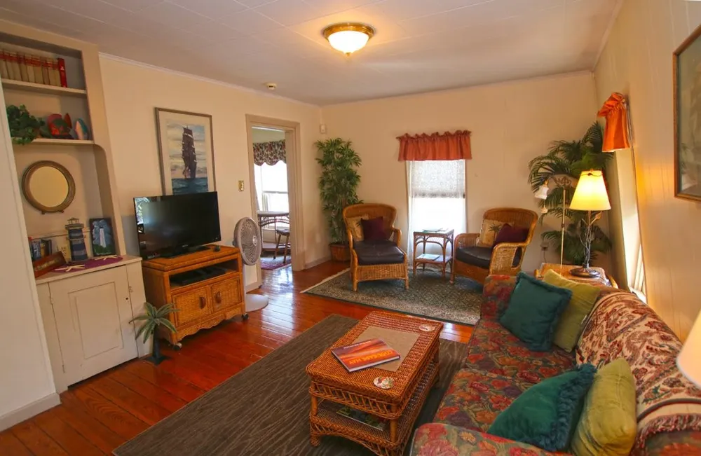 933 Washington Street Cape May, NJ 08204