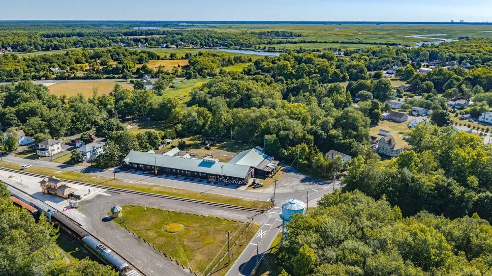 121 Reading Avenue Tuckahoe, NJ 08270