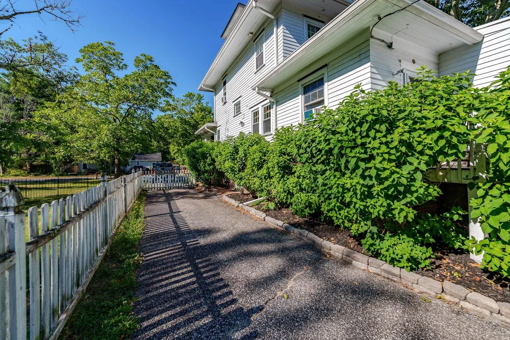 121 Reading Avenue Tuckahoe, NJ 08270