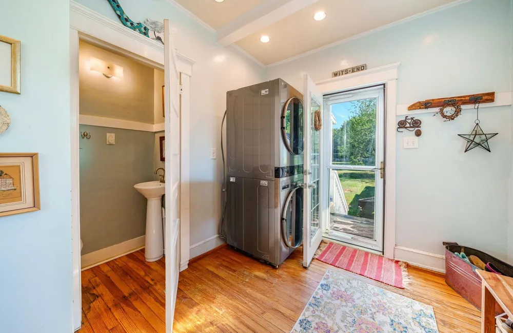 121 Reading Avenue Tuckahoe, NJ 08270