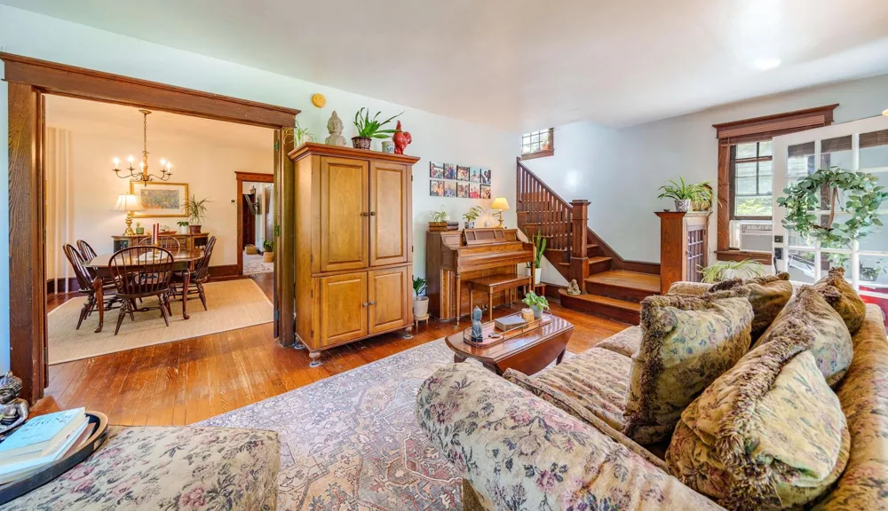 121 Reading Avenue Tuckahoe, NJ 08270