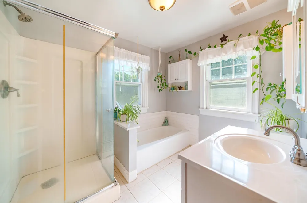 121 Reading Avenue Tuckahoe, NJ 08270