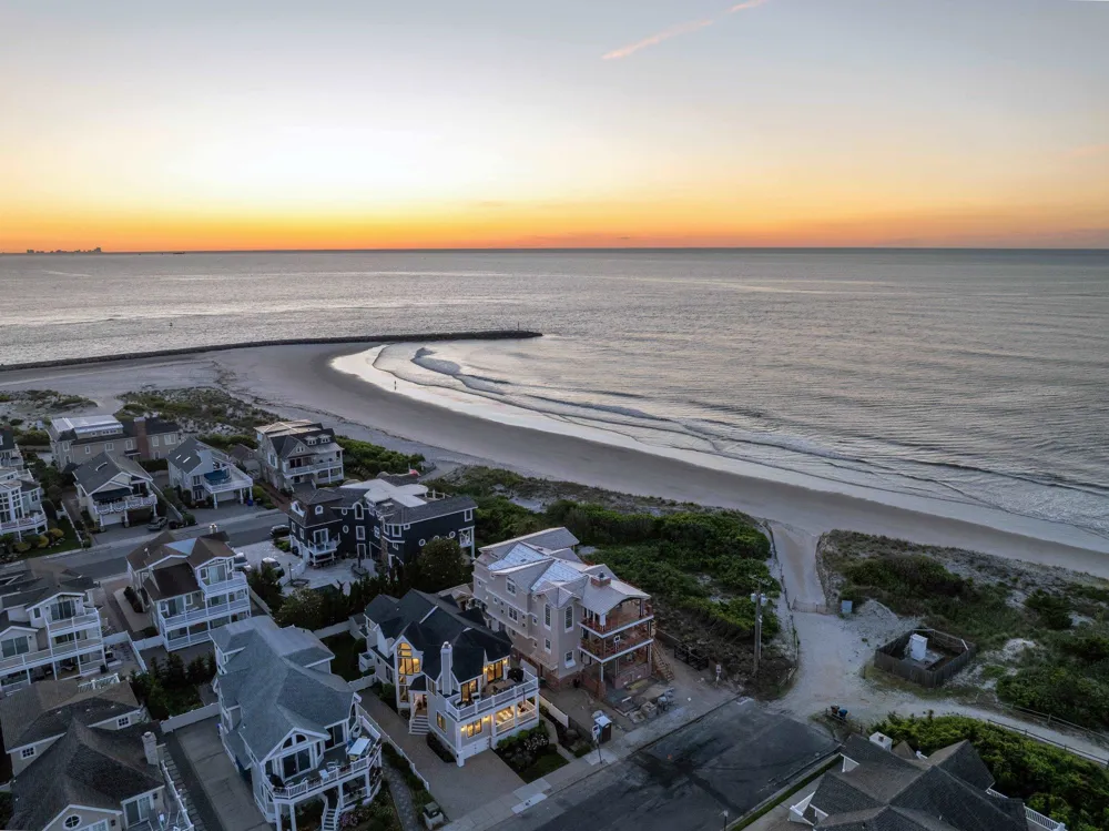 93 E 11th Street Avalon, NJ 08202