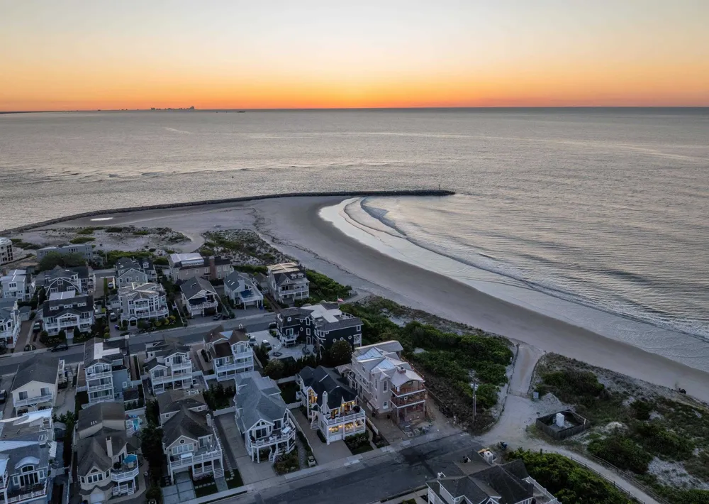 93 E 11th Street Avalon, NJ 08202