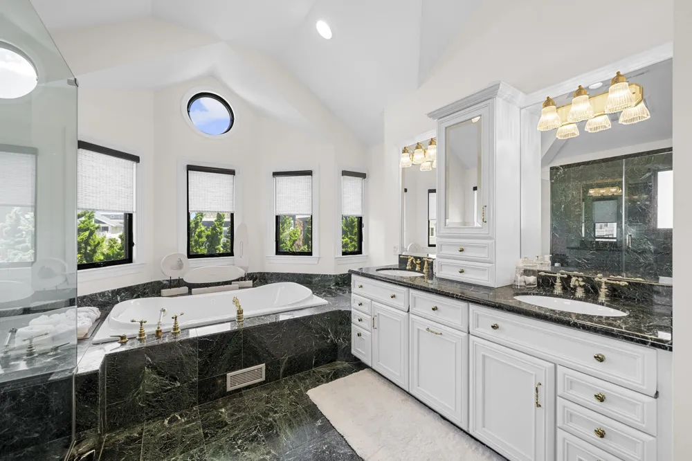 93 E 11th Street Avalon, NJ 08202