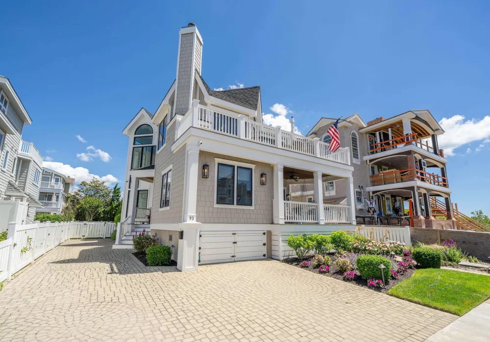 93 E 11th Street Avalon, NJ 08202