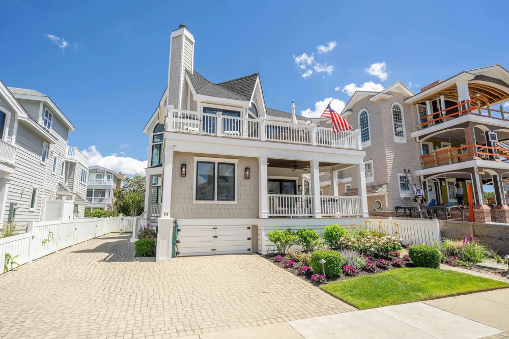 93 E 11th Street Avalon, NJ 08202