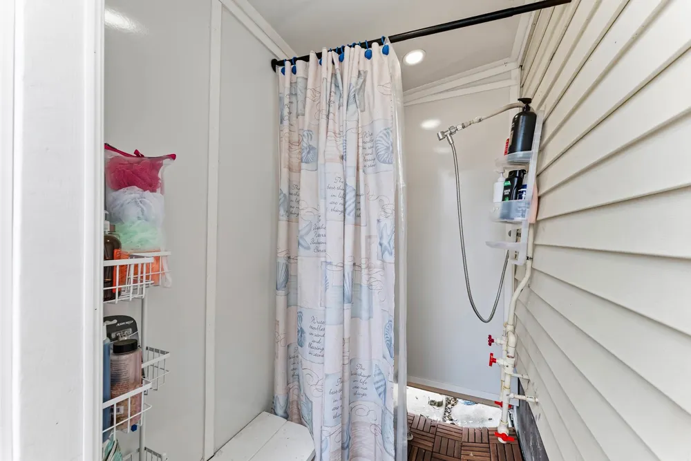 200 W Pittsburgh Avenue Wildwood Crest, NJ 08260