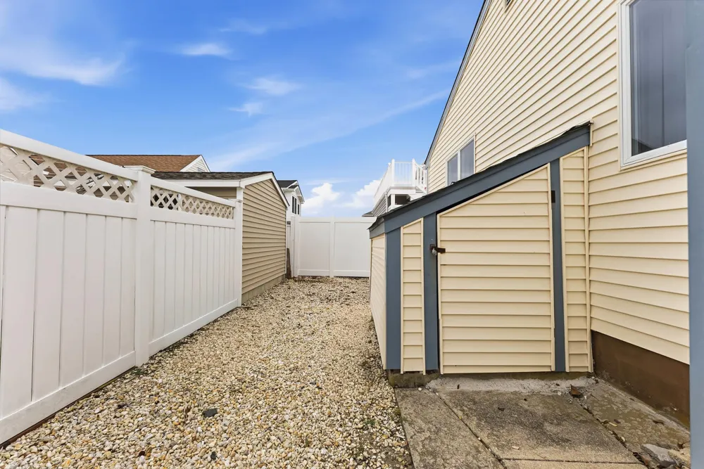 200 W Pittsburgh Avenue Wildwood Crest, NJ 08260