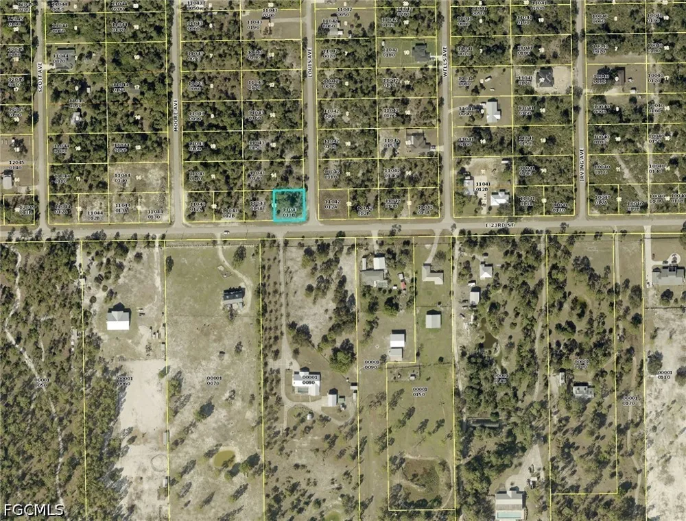 E 23rd Street Alva, FL 33920