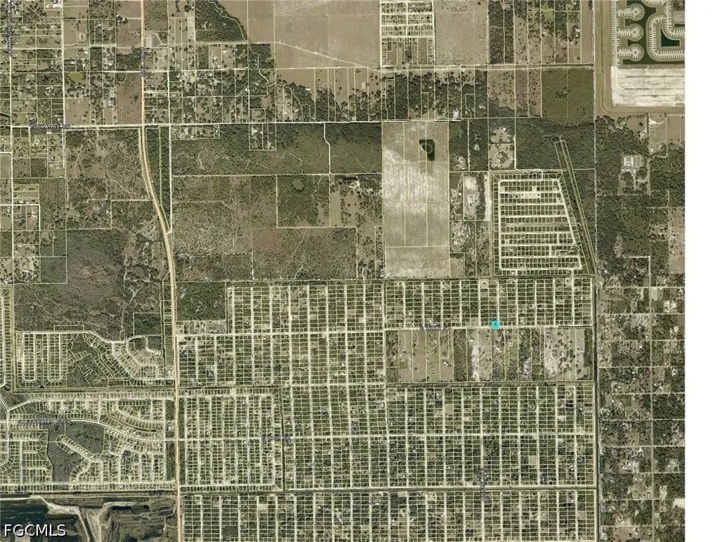 E 23rd Street Alva, FL 33920
