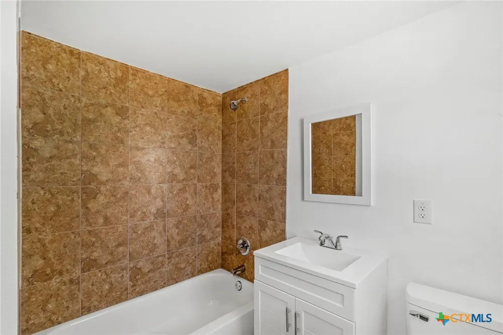 2601 Summer Avenue Waco, TX 76708