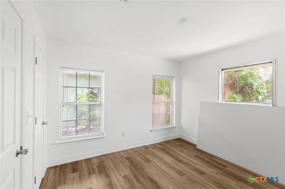 2601 Summer Avenue Waco, TX 76708