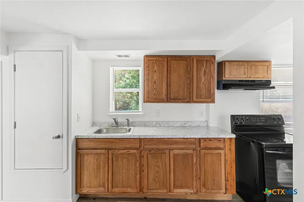 2601 Summer Avenue Waco, TX 76708
