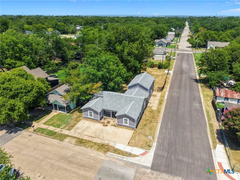 2601 Summer Avenue Waco, TX 76708